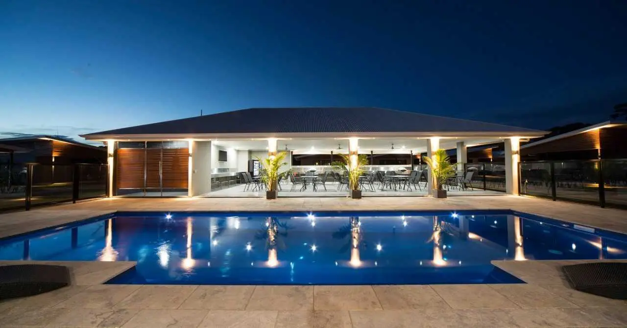 LeisurePoolsAU_Elegance_12_SapphireBlue_Riverscape_2018 Signature Lighting Features, Artistically Crafted